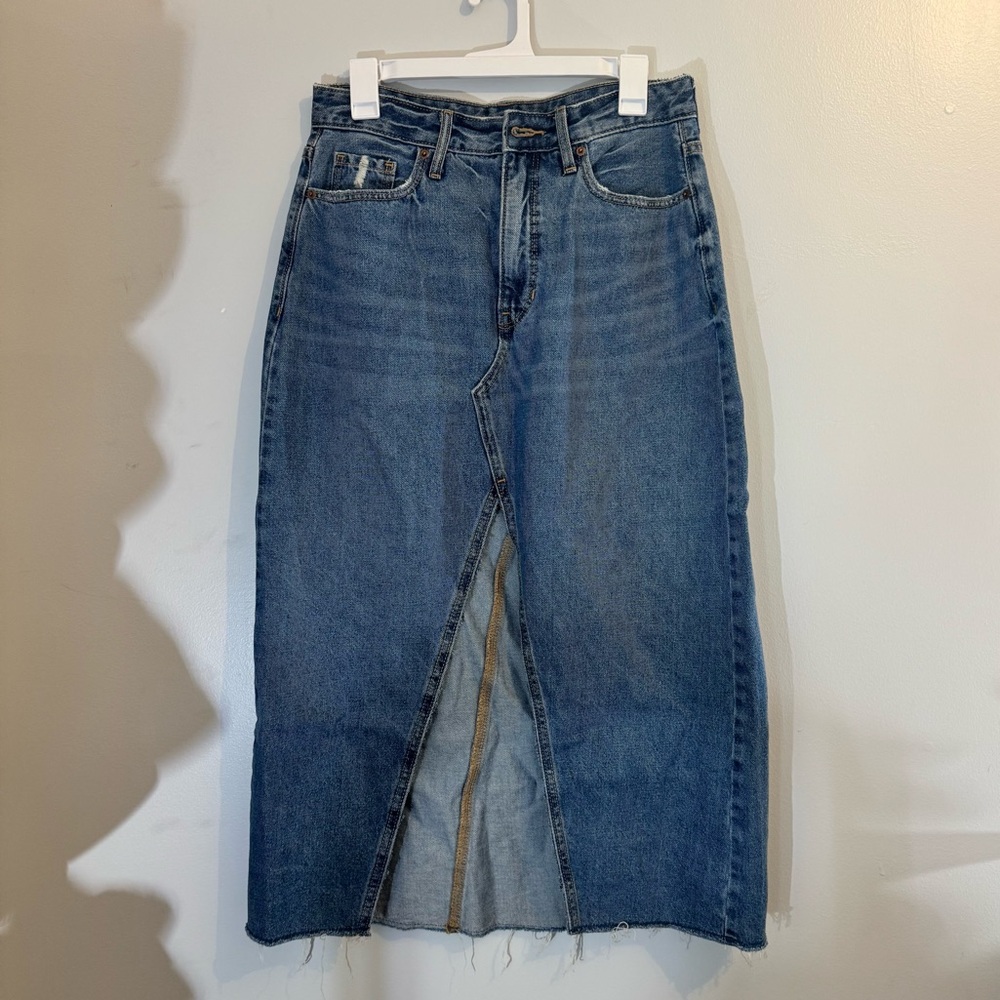 Old Navy Classic Blue Denim Skirt